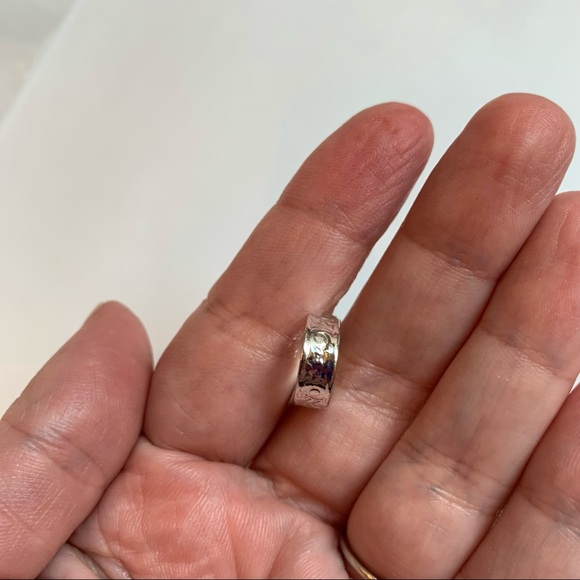 LOT 5 Five Pr Screw back Earrings Vintage Gold Tone Rhinestone Floral Black - Picture 14 of 14